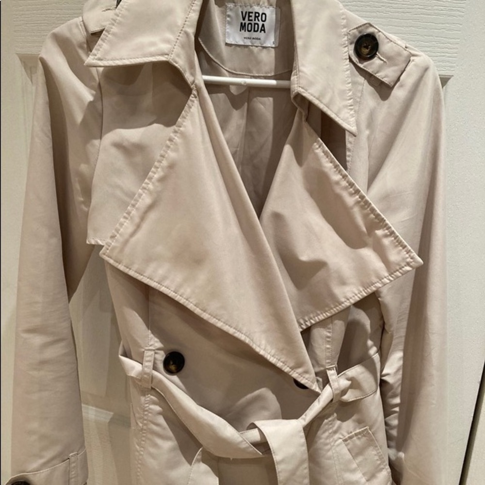 Trench coat - Picture 1 of 3